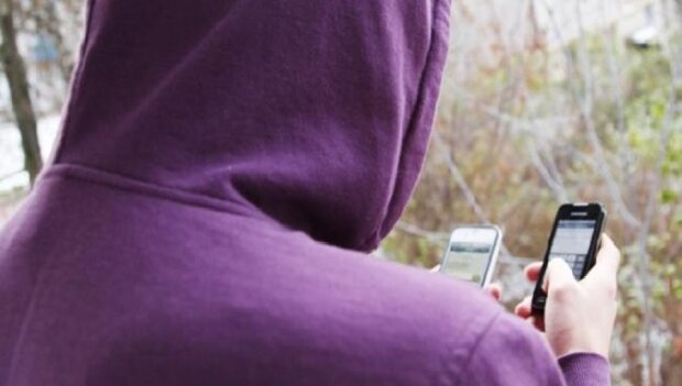 Новые смс-ки от аферистов: правоохранители посоветовали, как не 