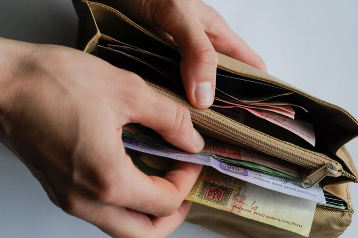 Украинцам повысили зарплаты: в каких городах платят больше всего