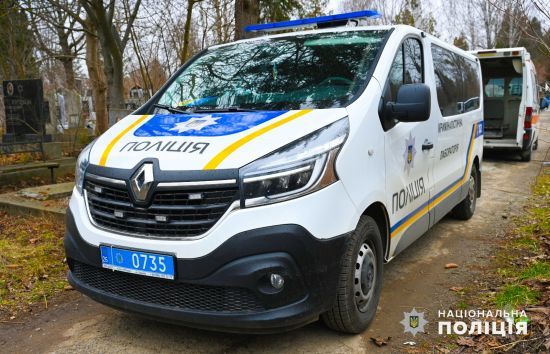 В Черновцах на кладбище обнаружили обгоревшее тело мужчины