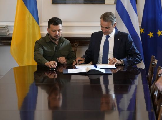 Премьер Греции приехал в Одессу на несколько часов для встречи с Зеленским — СМИ