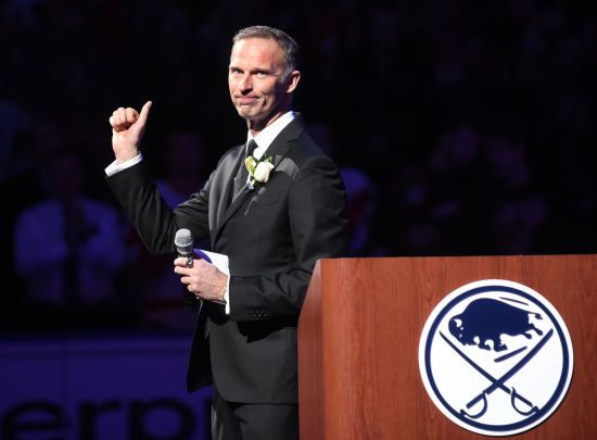 "НХЛ больше не рады в Чехии": легендарный хоккеист возмутился участием россиян в матчах в Праге